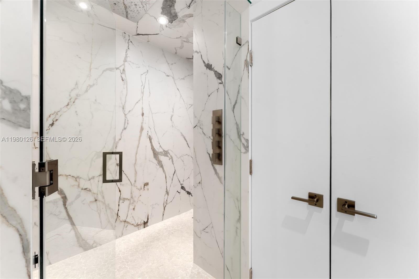 900 BISCAYNE BAY CONDO - Residential