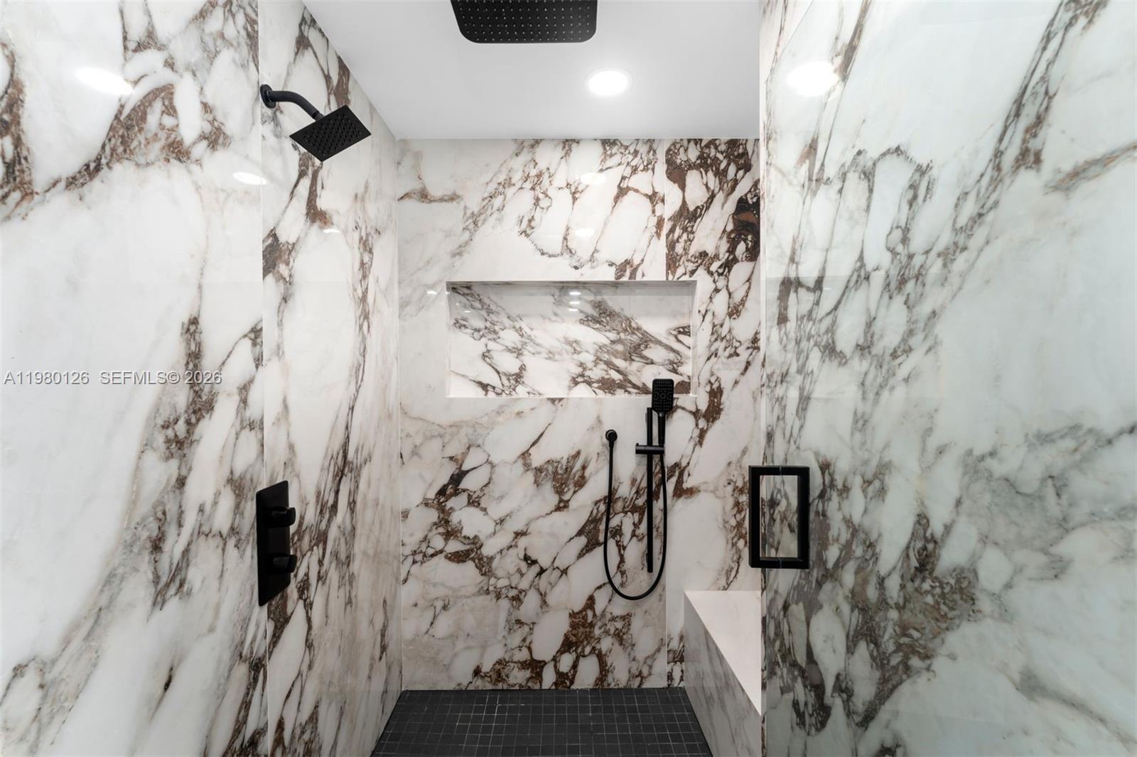 900 BISCAYNE BAY CONDO - Residential