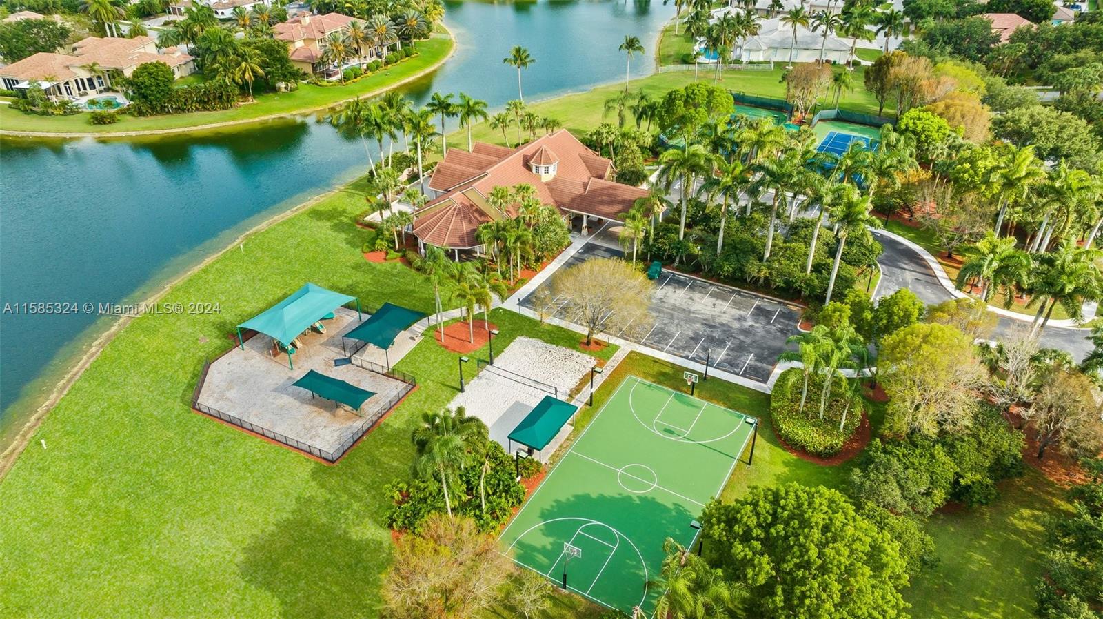 KAPOK GROVE ESTATES - Residential