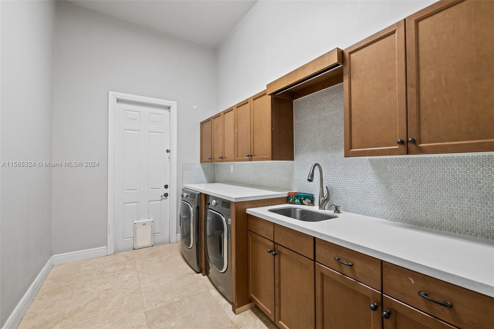 KAPOK GROVE ESTATES - Residential