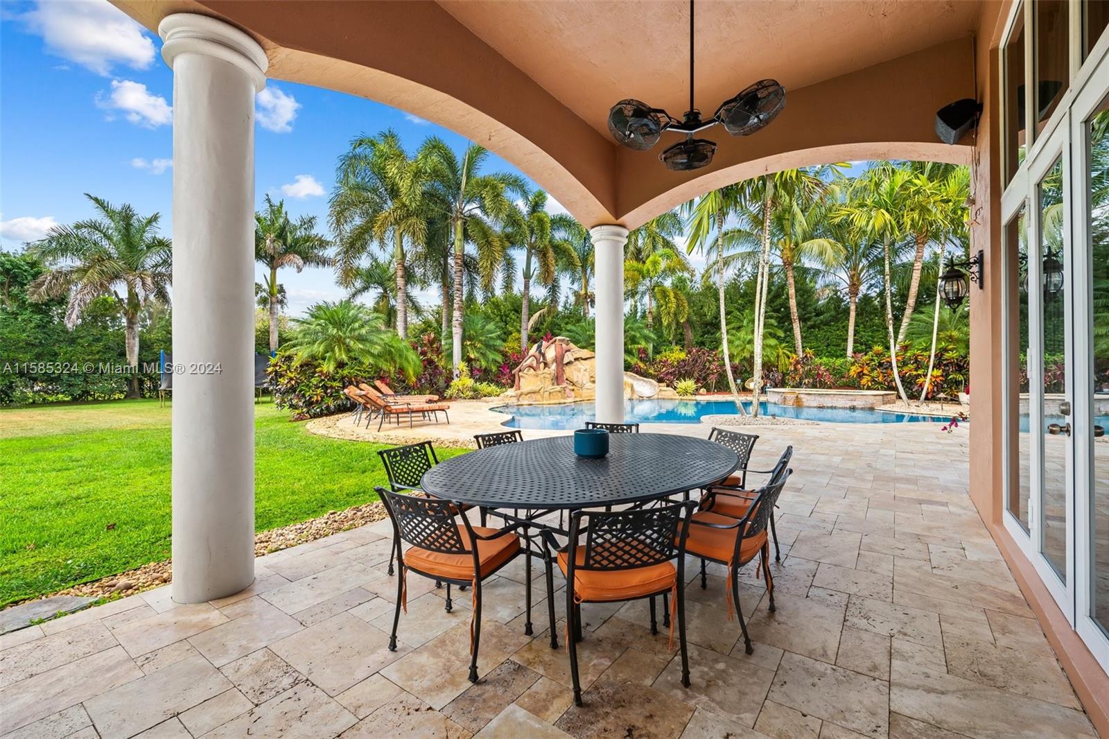 KAPOK GROVE ESTATES - Residential