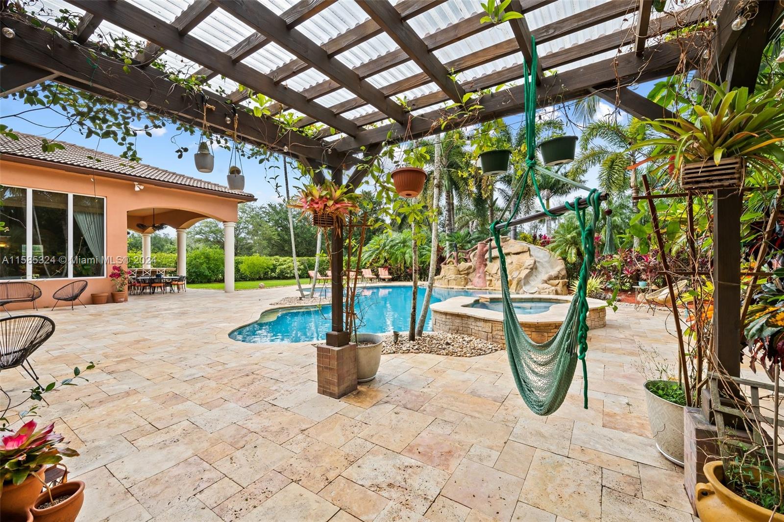 KAPOK GROVE ESTATES - Residential