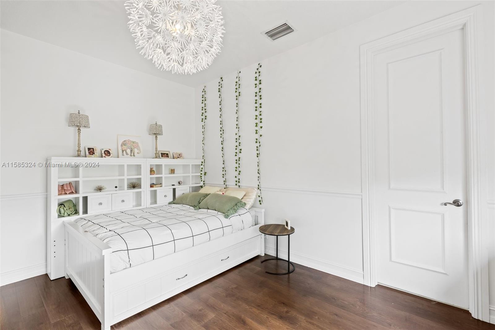 KAPOK GROVE ESTATES - Residential