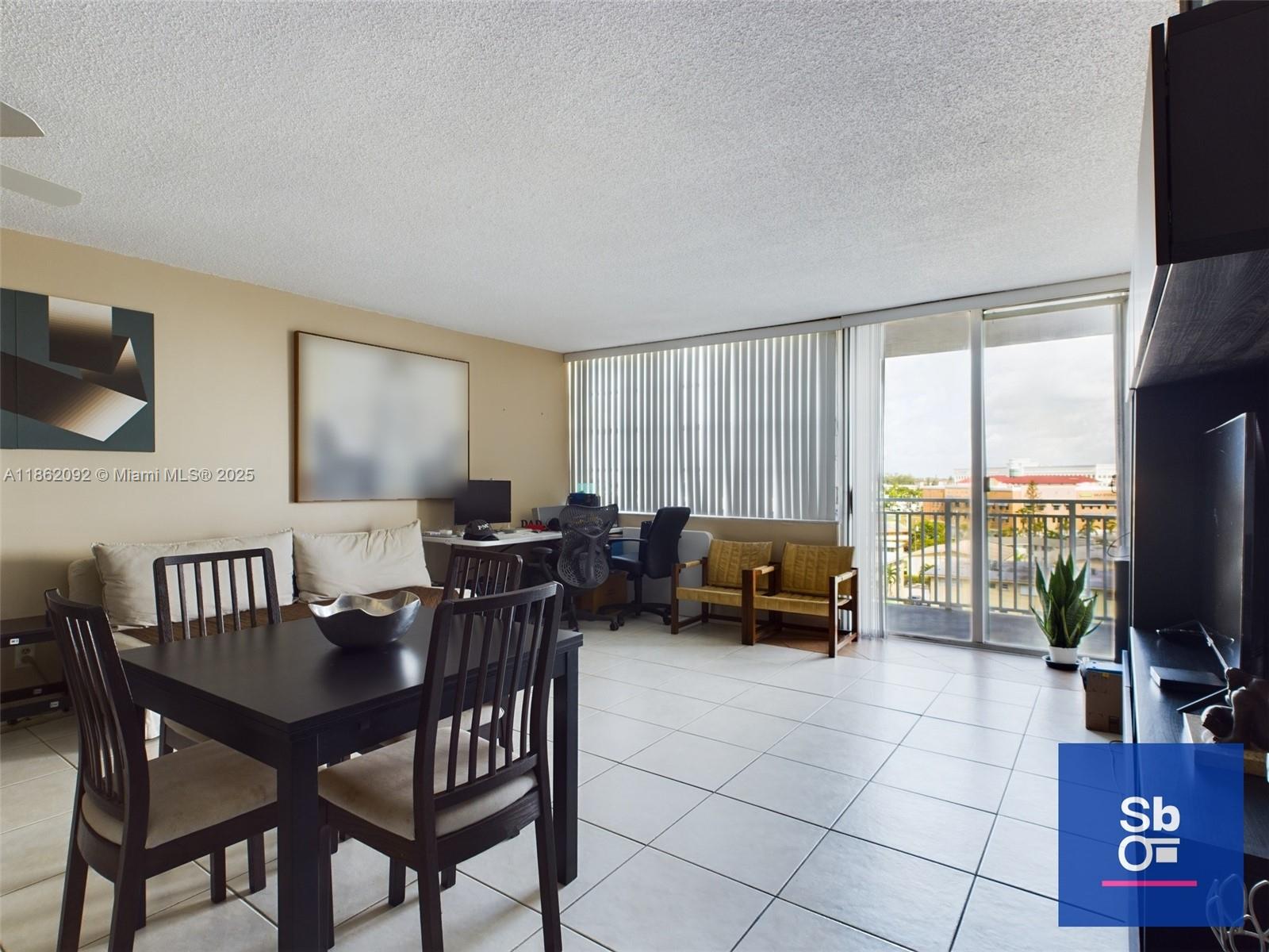 BAYVIEW TOWERS CONDO SOUT - Residential