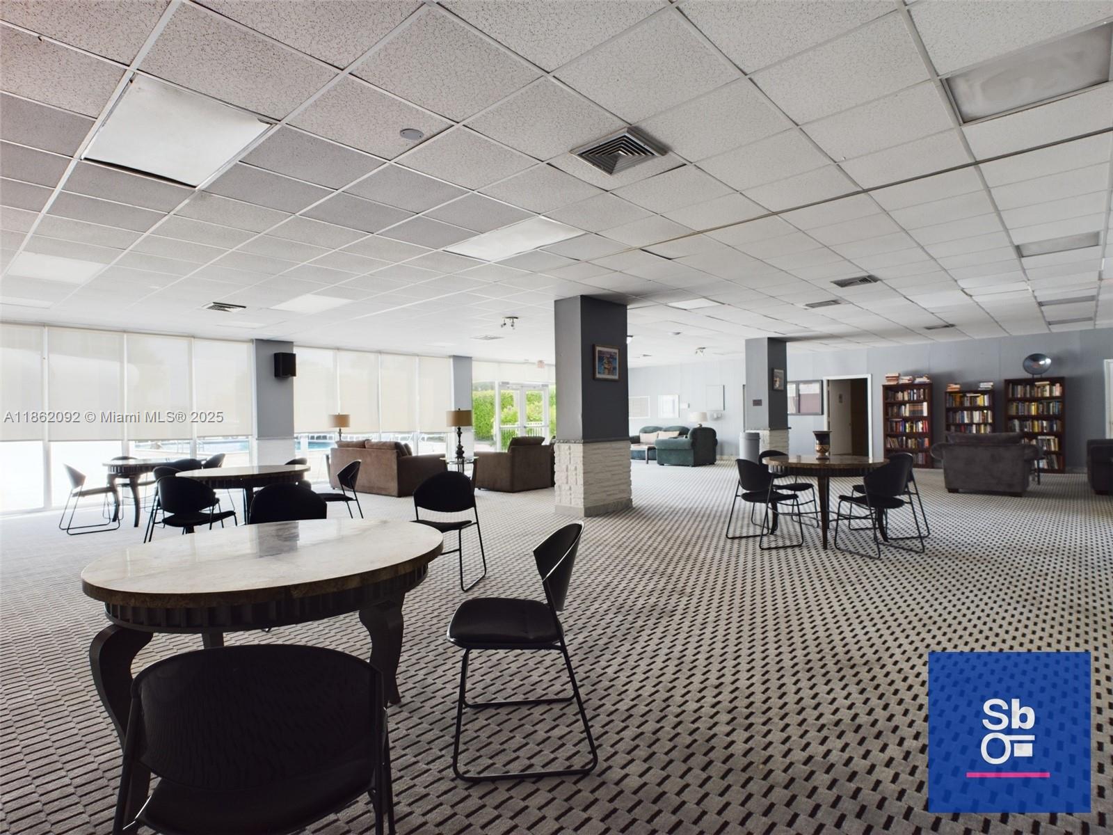 BAYVIEW TOWERS CONDO SOUT - Residential