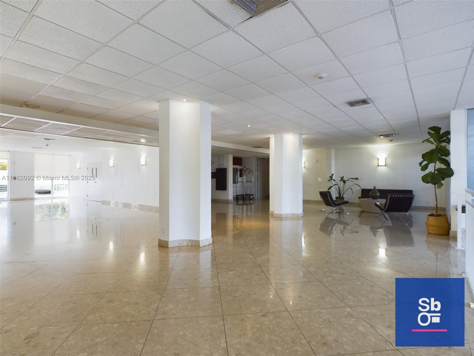 BAYVIEW TOWERS CONDO SOUT - Residential