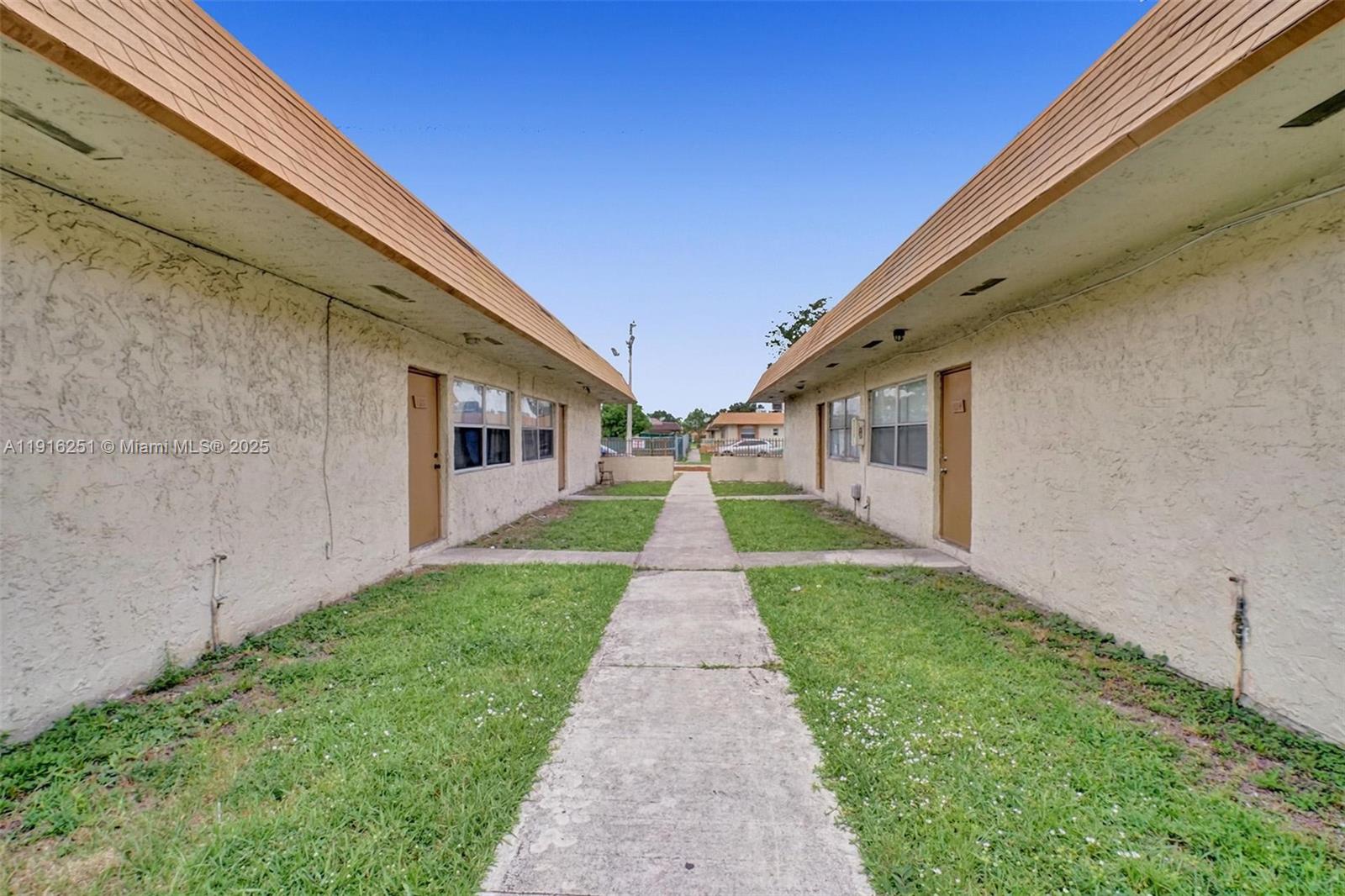 INVERNESS VILLAGE TWO CON - Residential Lease