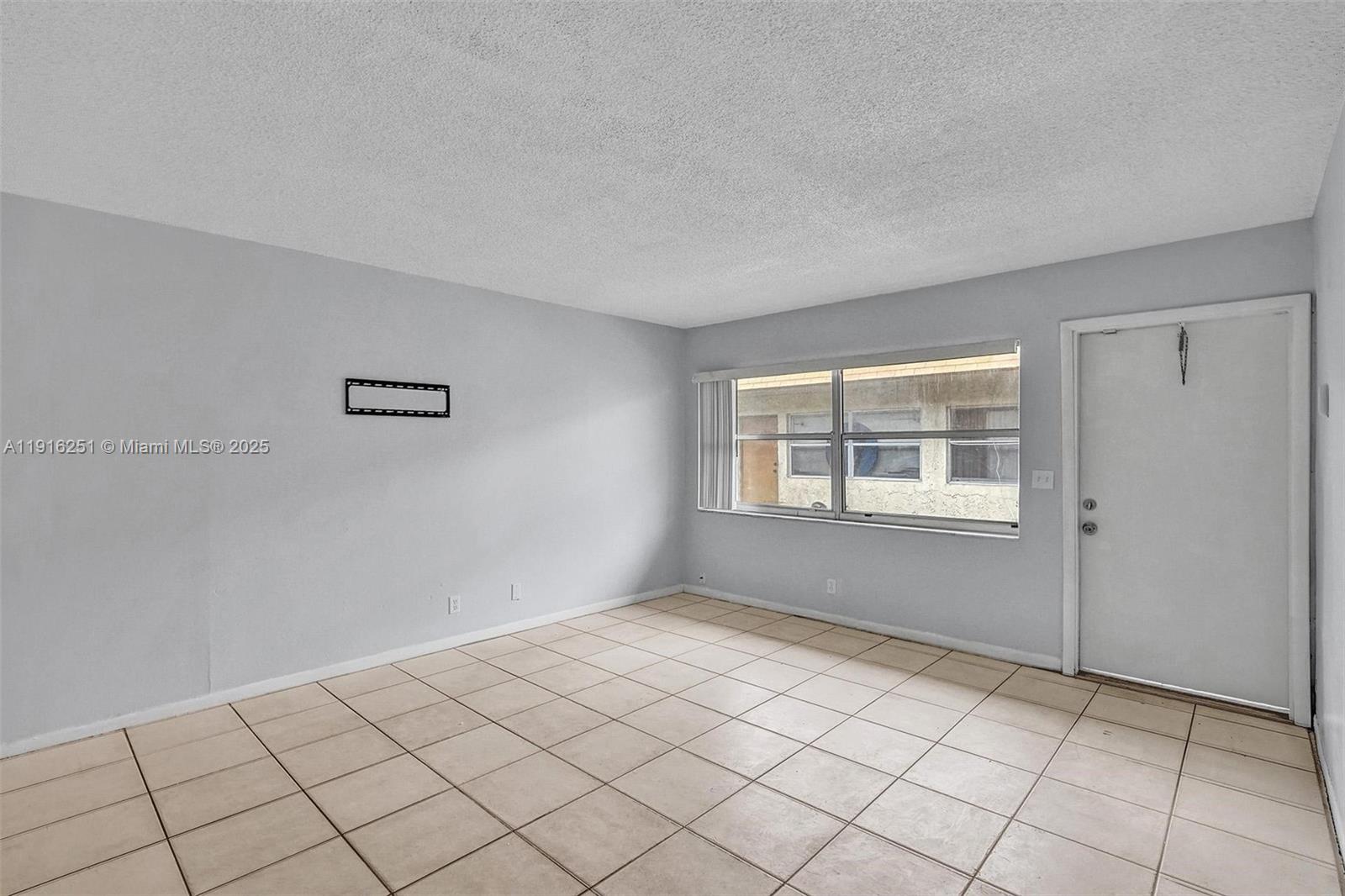 INVERNESS VILLAGE TWO CON - Residential Lease