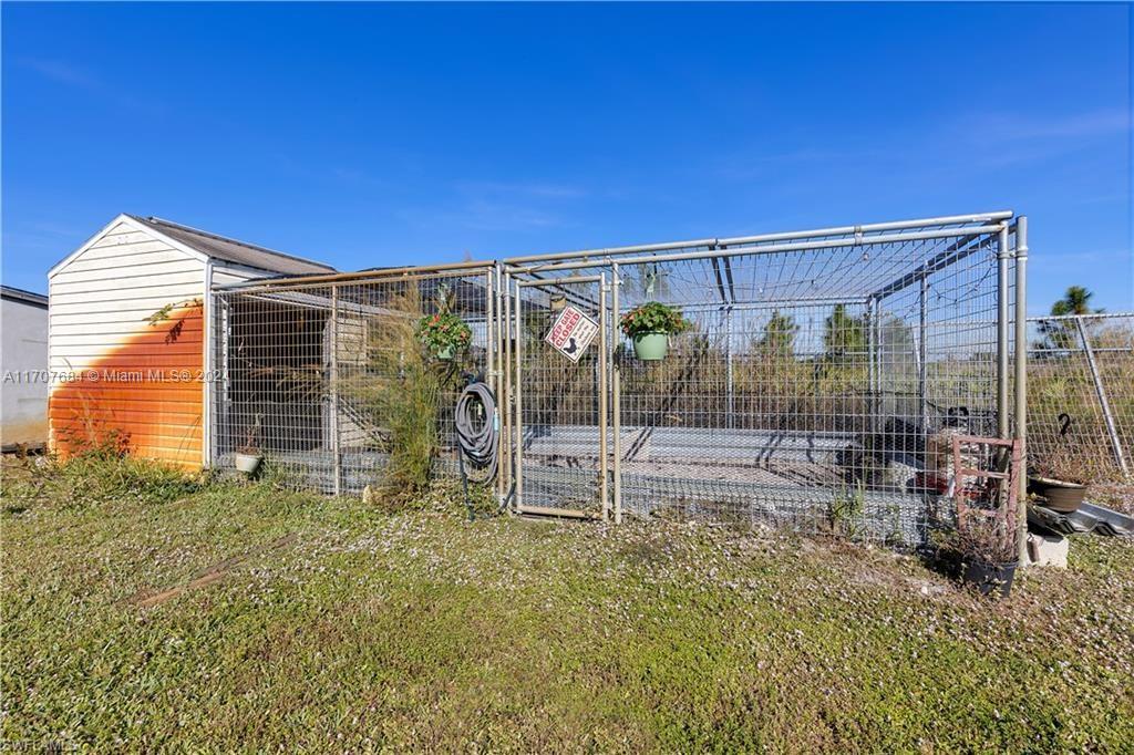 GOLDEN GATE ESTATES - Residential