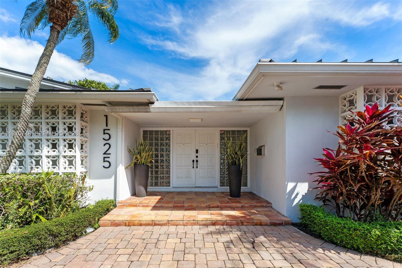 DIPLOMAT GOLF ESTATES ADD - Residential Lease