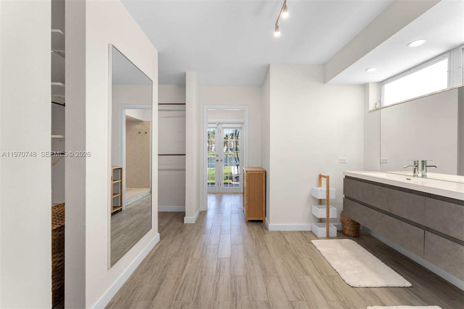 DIPLOMAT GOLF ESTATES ADD - Residential Lease