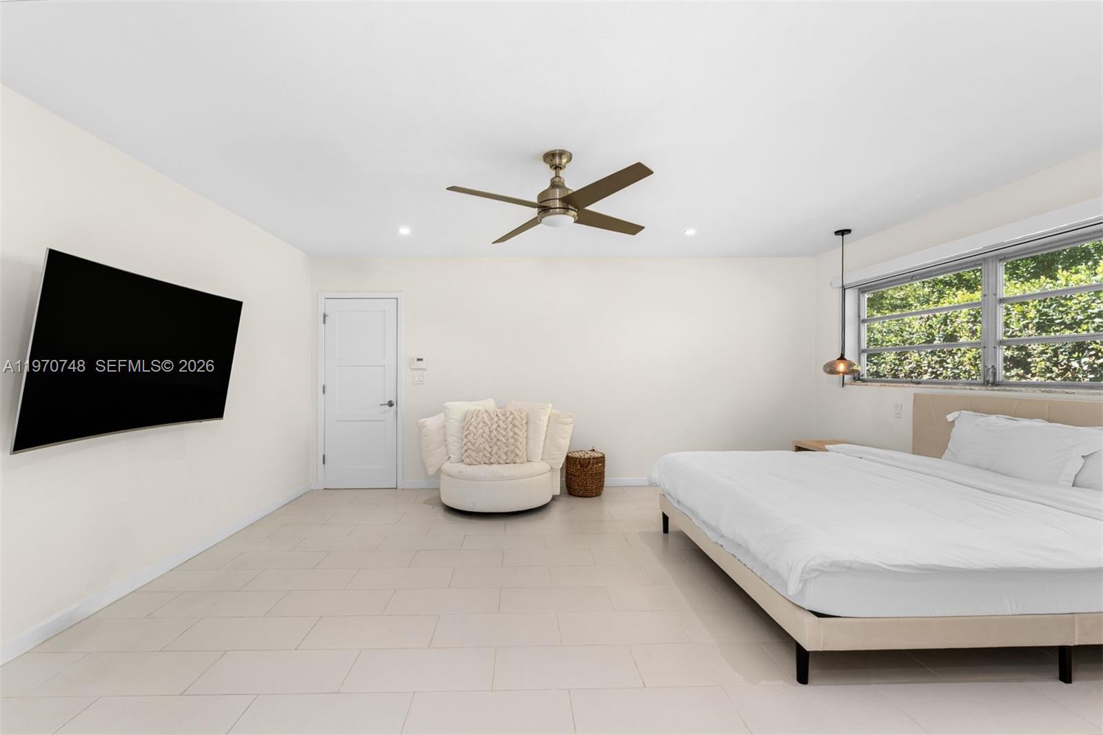 DIPLOMAT GOLF ESTATES ADD - Residential Lease