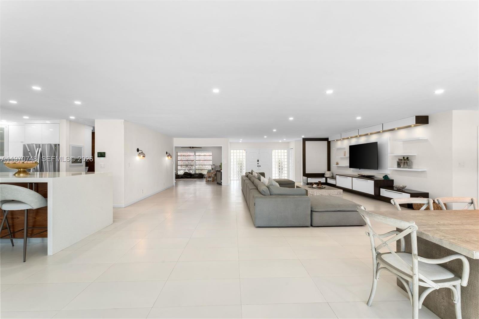 DIPLOMAT GOLF ESTATES ADD - Residential Lease