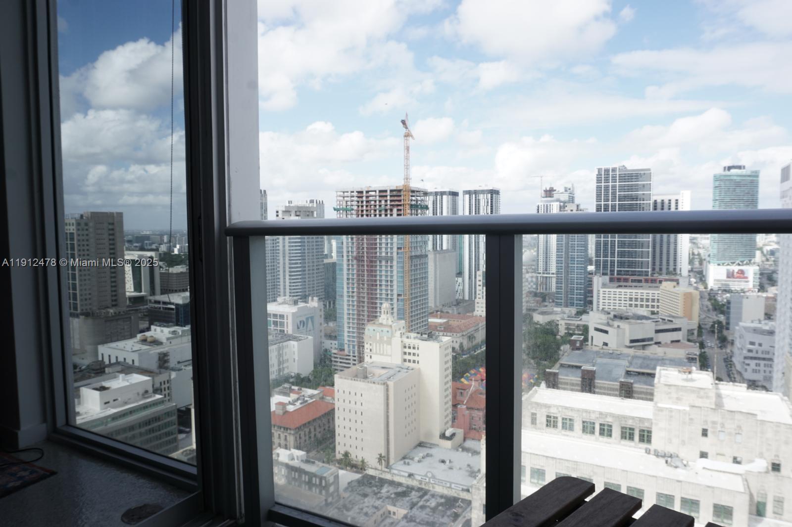 CENTRO CONDO - Residential Lease