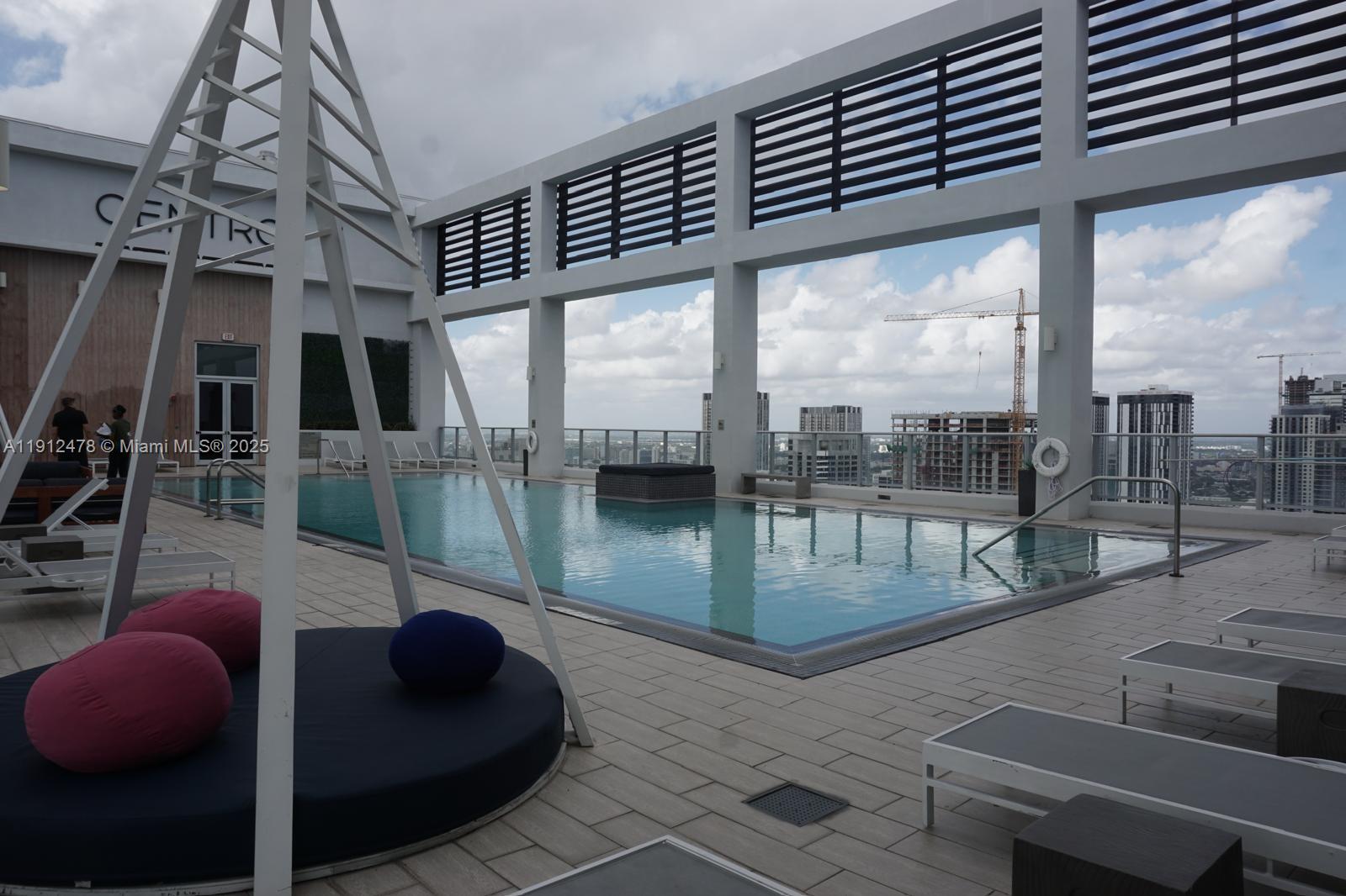 CENTRO CONDO - Residential Lease