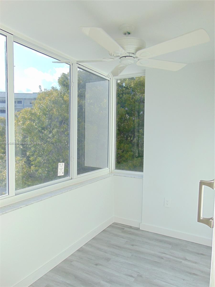 CARIBBEAN BREEZE CONDO - Residential