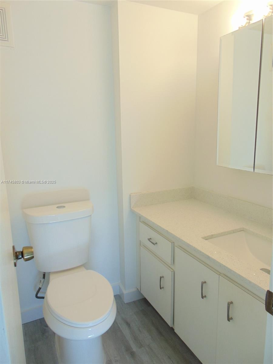 CARIBBEAN BREEZE CONDO - Residential