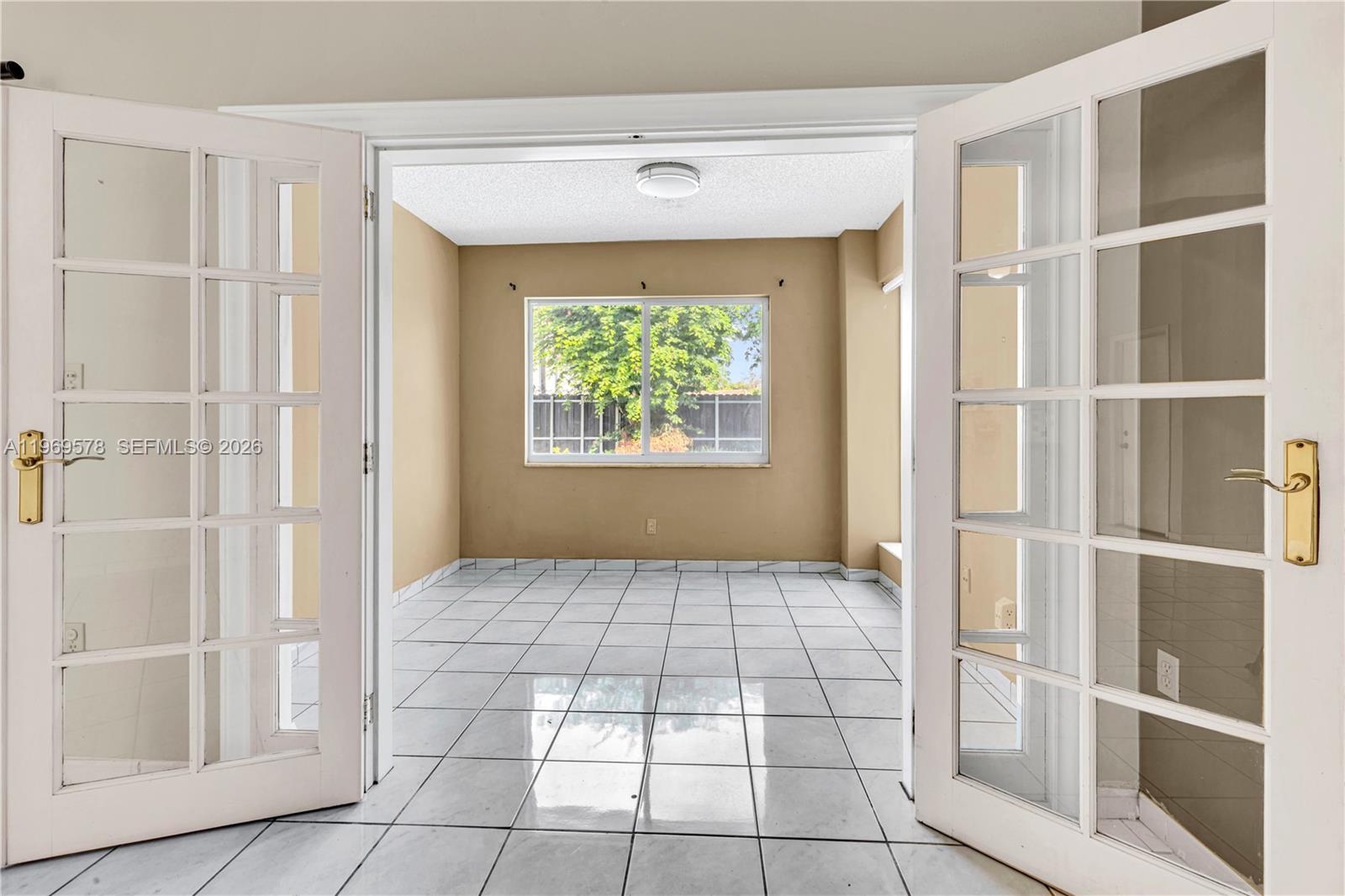 P A A SUB - Residential Lease