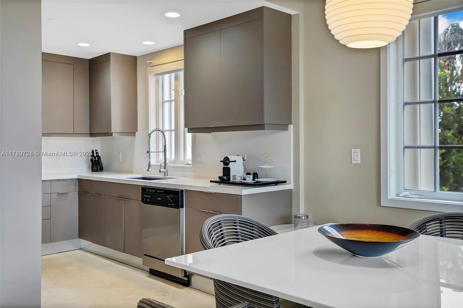 SEASIDE CONDO - Residential Lease