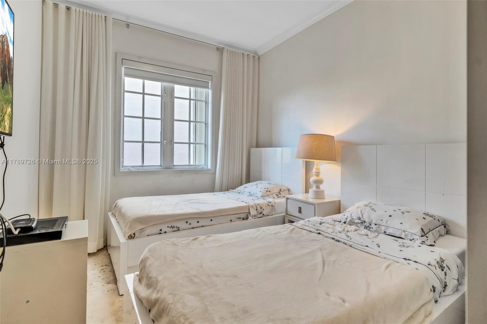 SEASIDE CONDO - Residential Lease