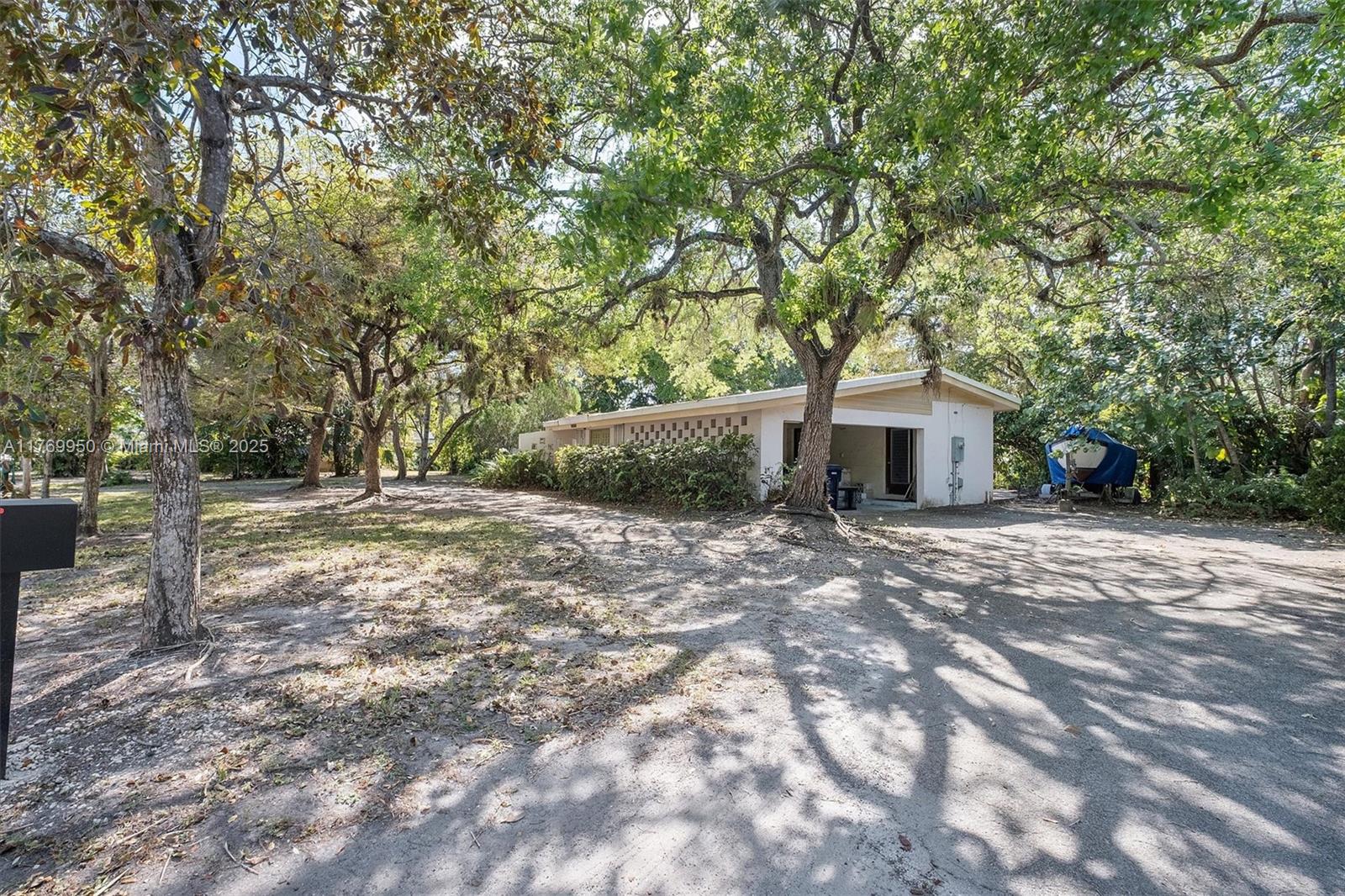 OAKRIDGE ESTATES SEC 3 - Land