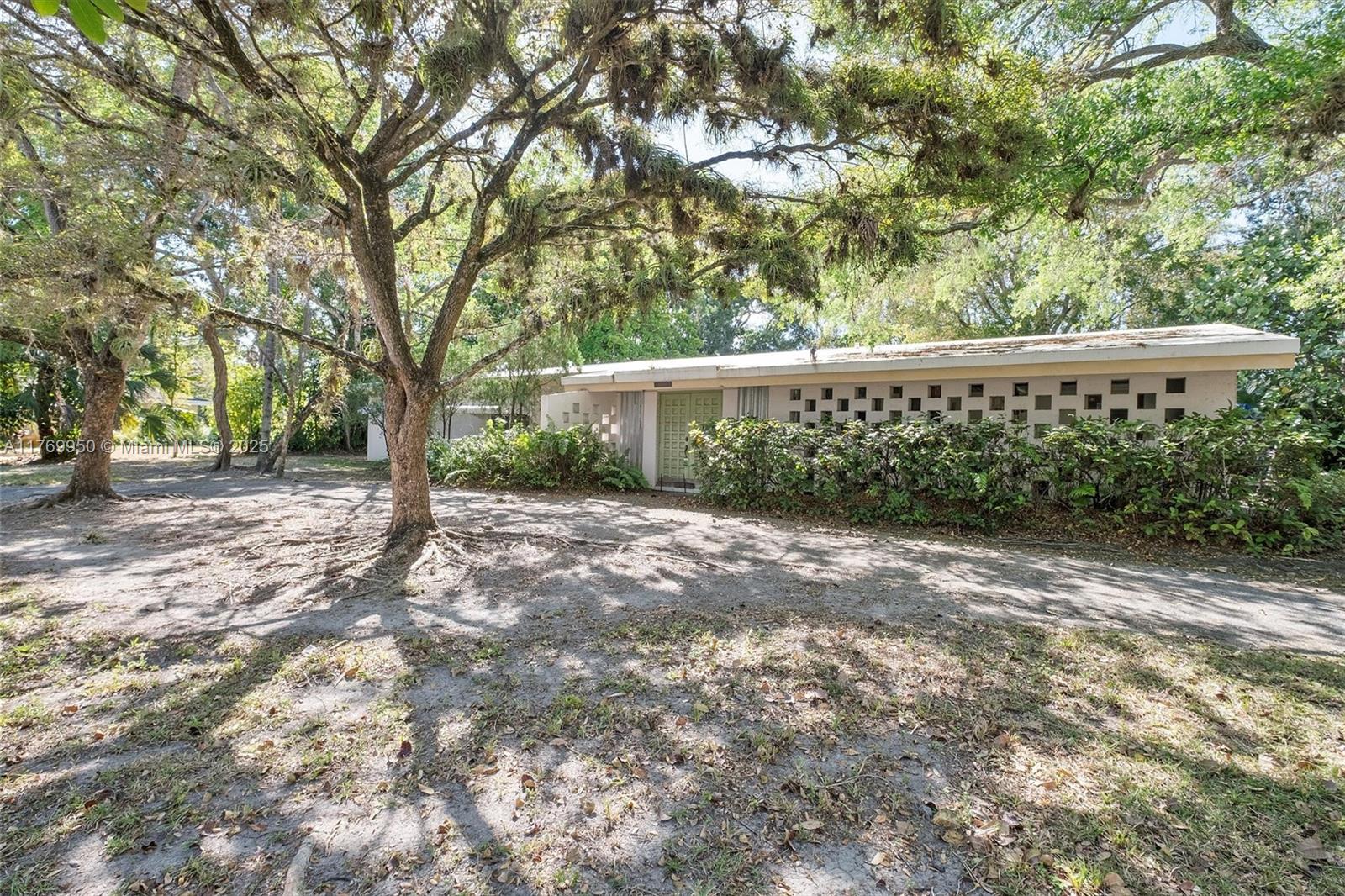 OAKRIDGE ESTATES SEC 3 - Land