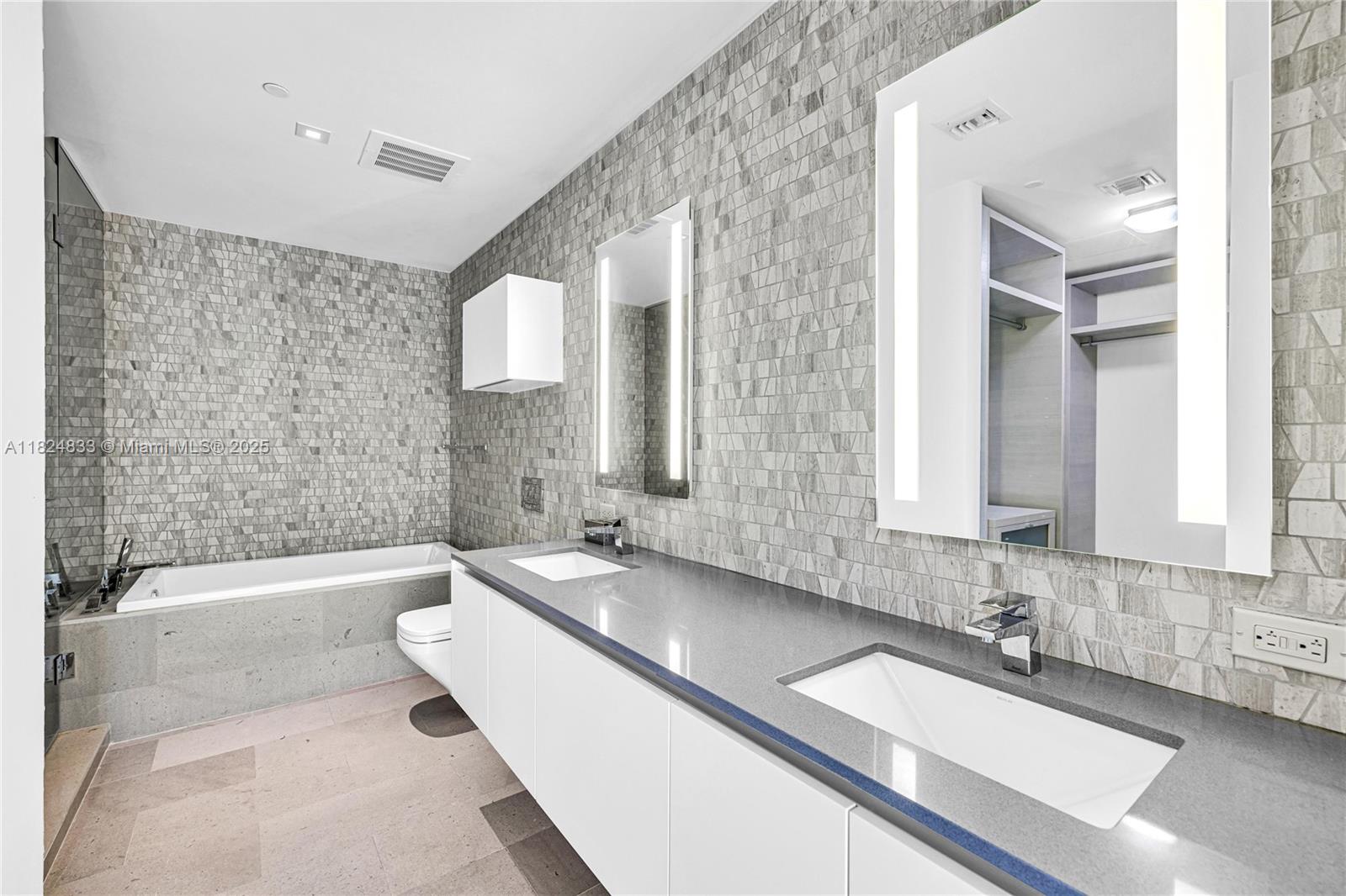 RISE CONDO - Residential