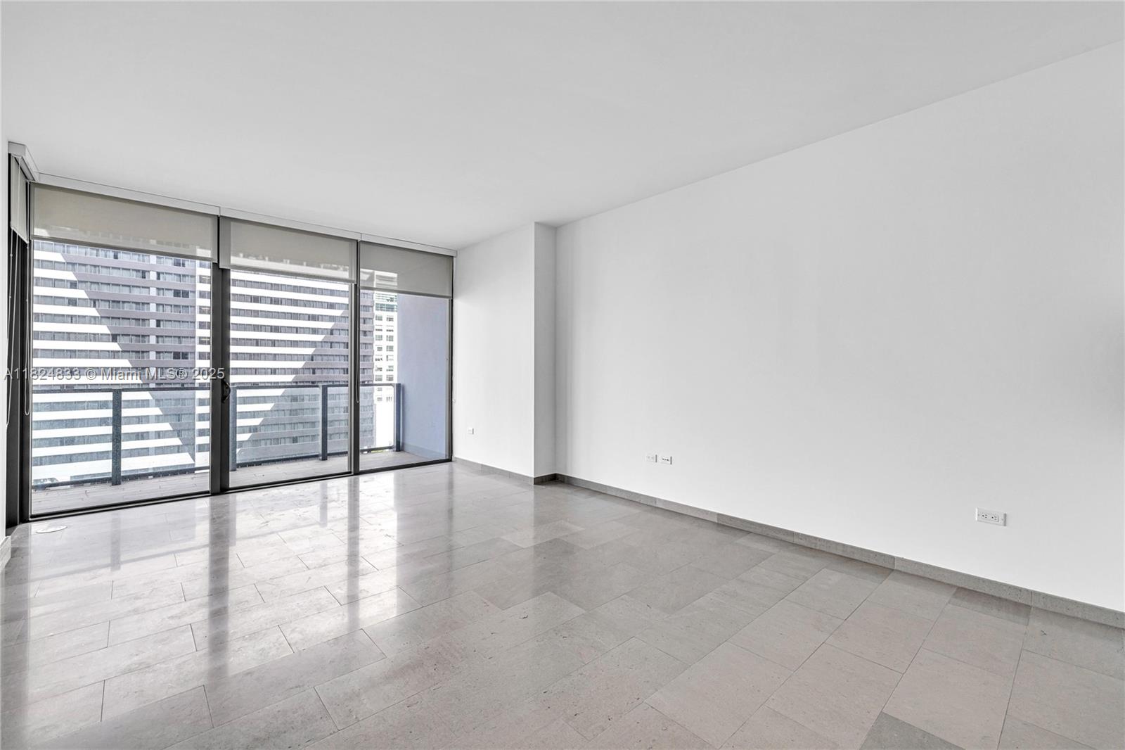 RISE CONDO - Residential