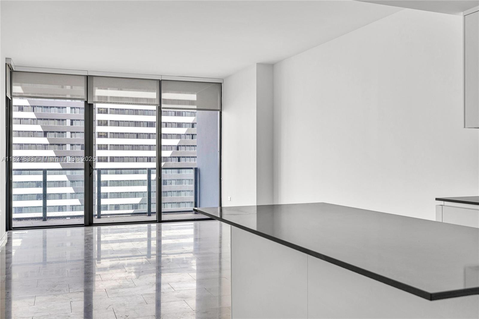 88 SW 7th St 1006