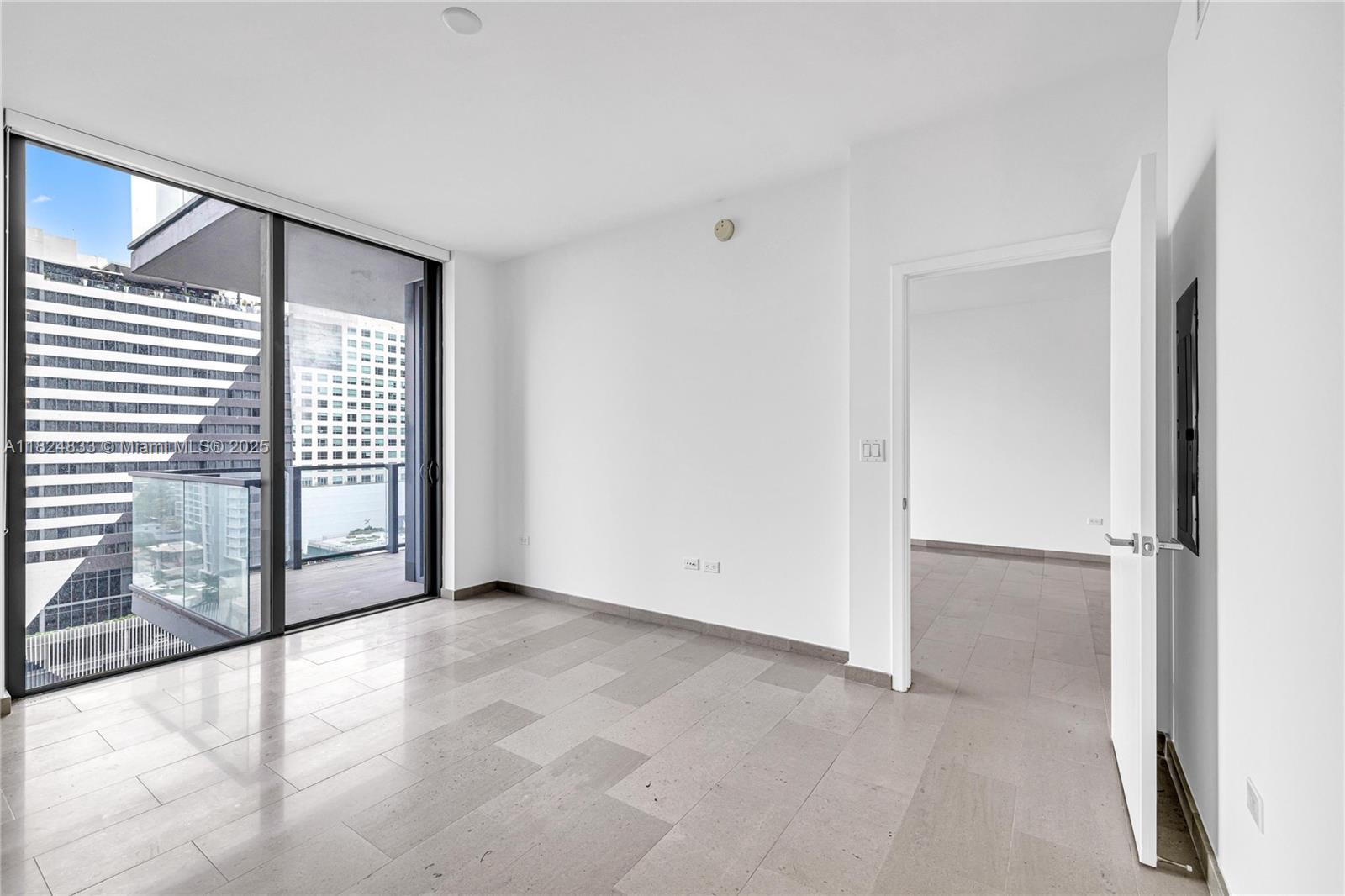 RISE CONDO - Residential