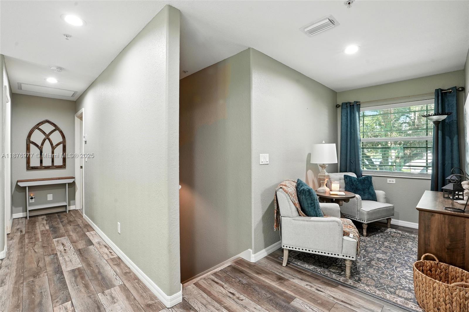 RIVERWIND COVE - Residential