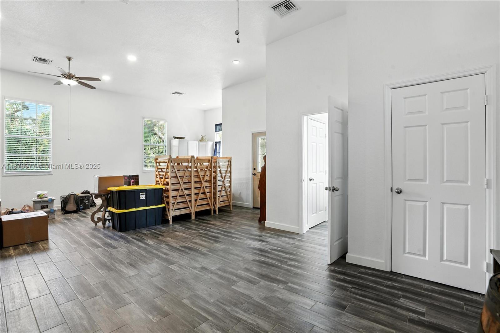 RIVERWIND COVE - Residential