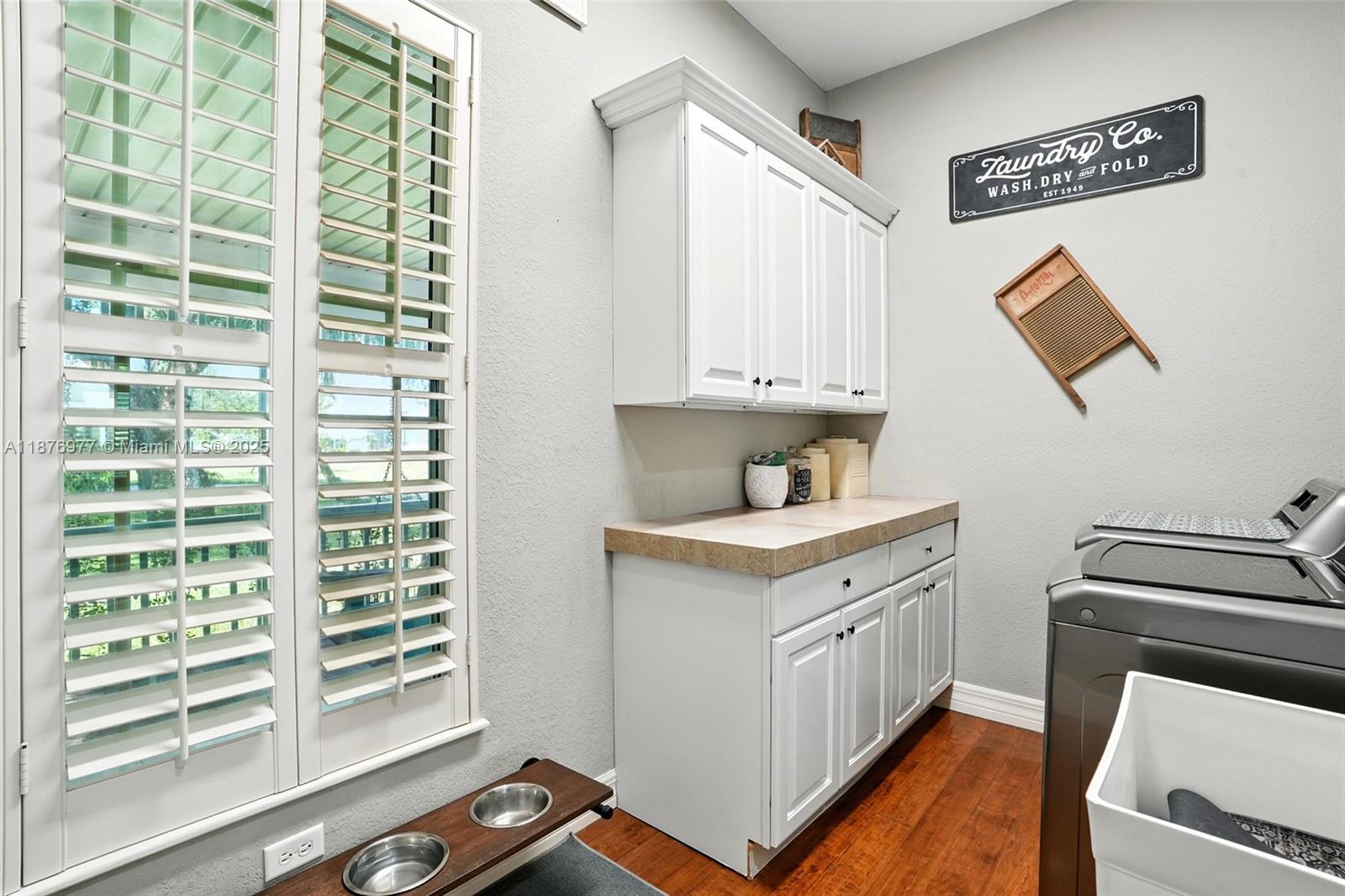 RIVERWIND COVE - Residential