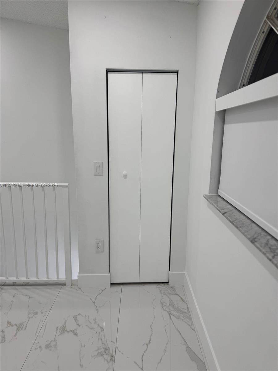 EL PRADO XV CONDO - Residential Lease