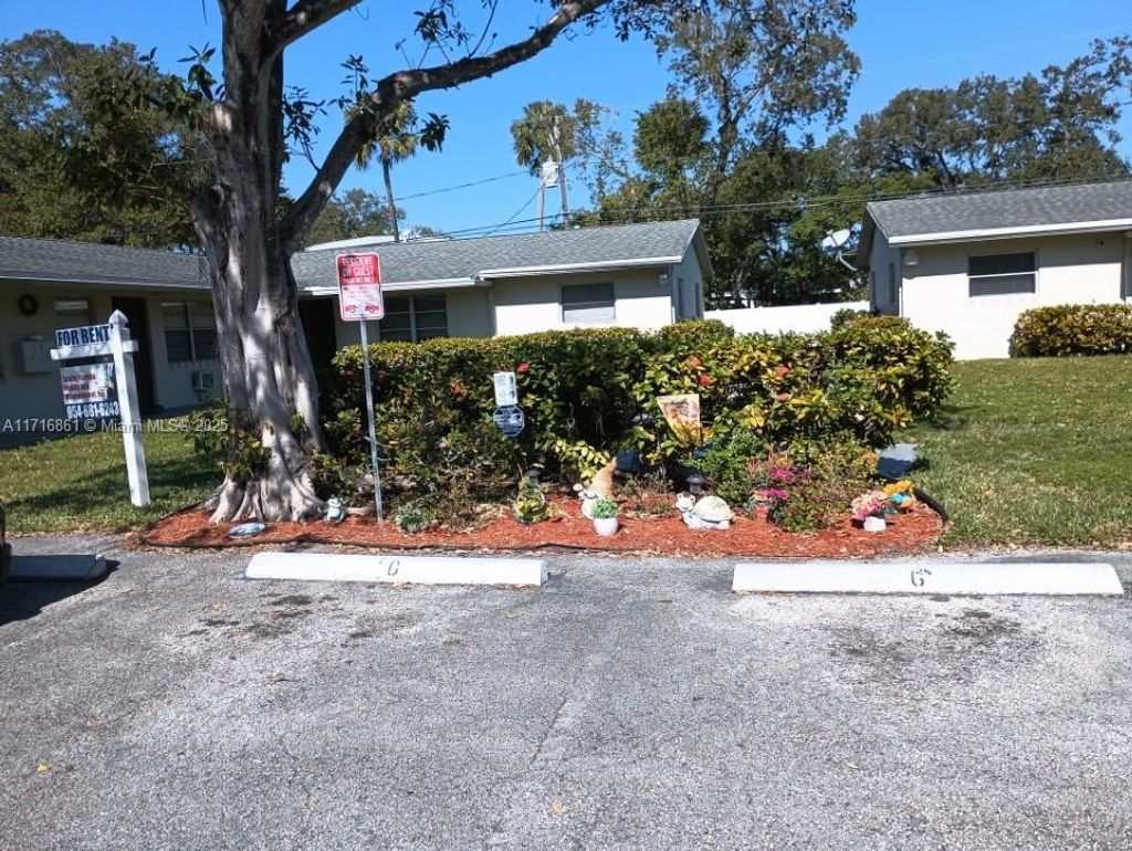 Photo of 1433 SW 24th Ct #1, Fort Lauderdale, FL 33315 (MLS # A11716861)