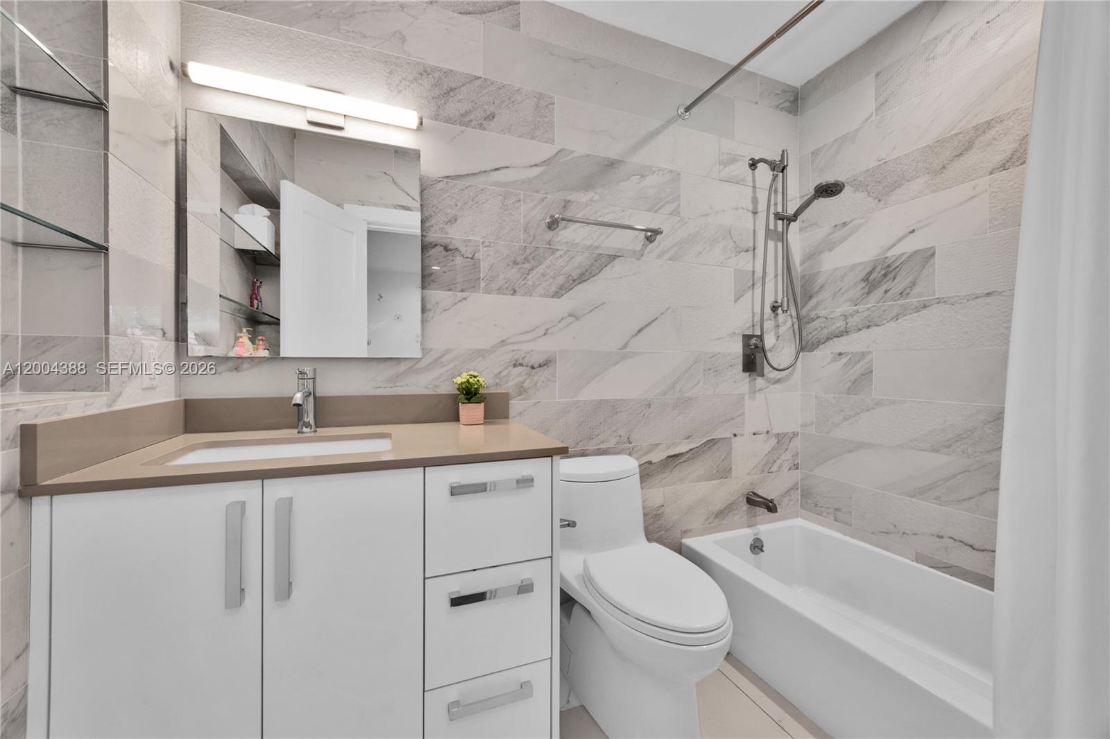 MARIANA PLACE - Residential