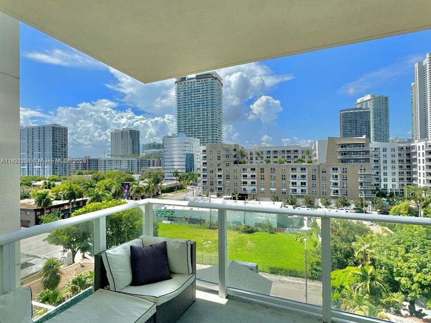 MOVE-IN SPECIAL 1st, last month, + $1,000 deposit!!! Welcome to the vibrant neighborhood of Edgewater in
Miami! This stunning condo comes fully furnished & fully equipped. Ideal for convenience, comfort, & captures the
essence of modern luxury living. Great inviting space for entertaining guests or simply enjoying a peaceful evening
while providing breathtaking views. The building offers an exclusive rooftop pool & fitness room. Location is key,
you'll find yourself at the center of it all, with easy access to Midtown, Brickell, the Design District, Wynwood, & the
beach. Ample parking available & pet-friendly. Seasonal rentals welcomed. Let us help you make this
dream residence a reality! Contact us today!