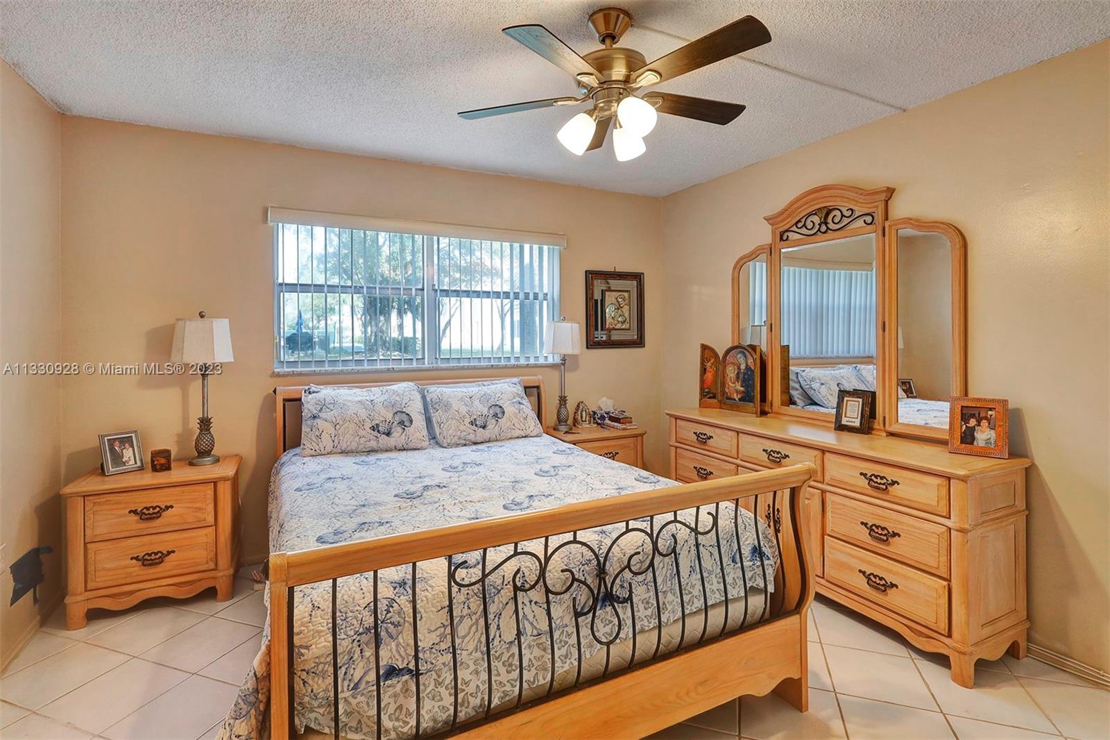 SUNRISE LAKES 15 CONDO - Residential