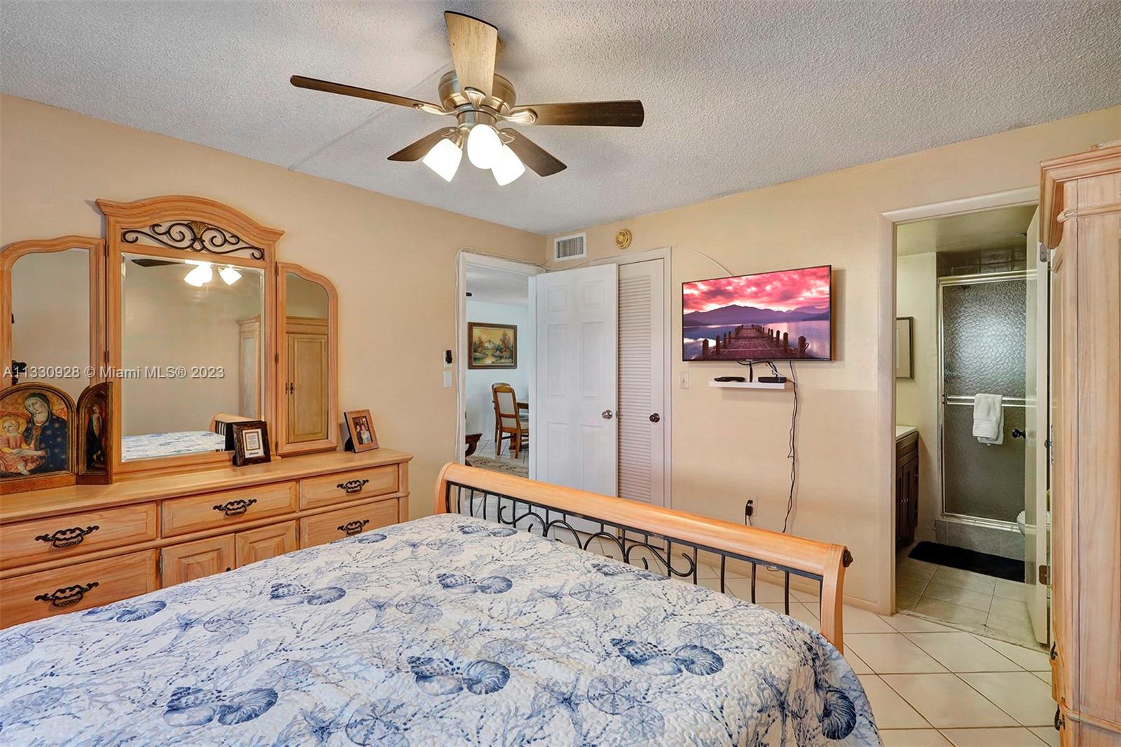 SUNRISE LAKES 15 CONDO - Residential