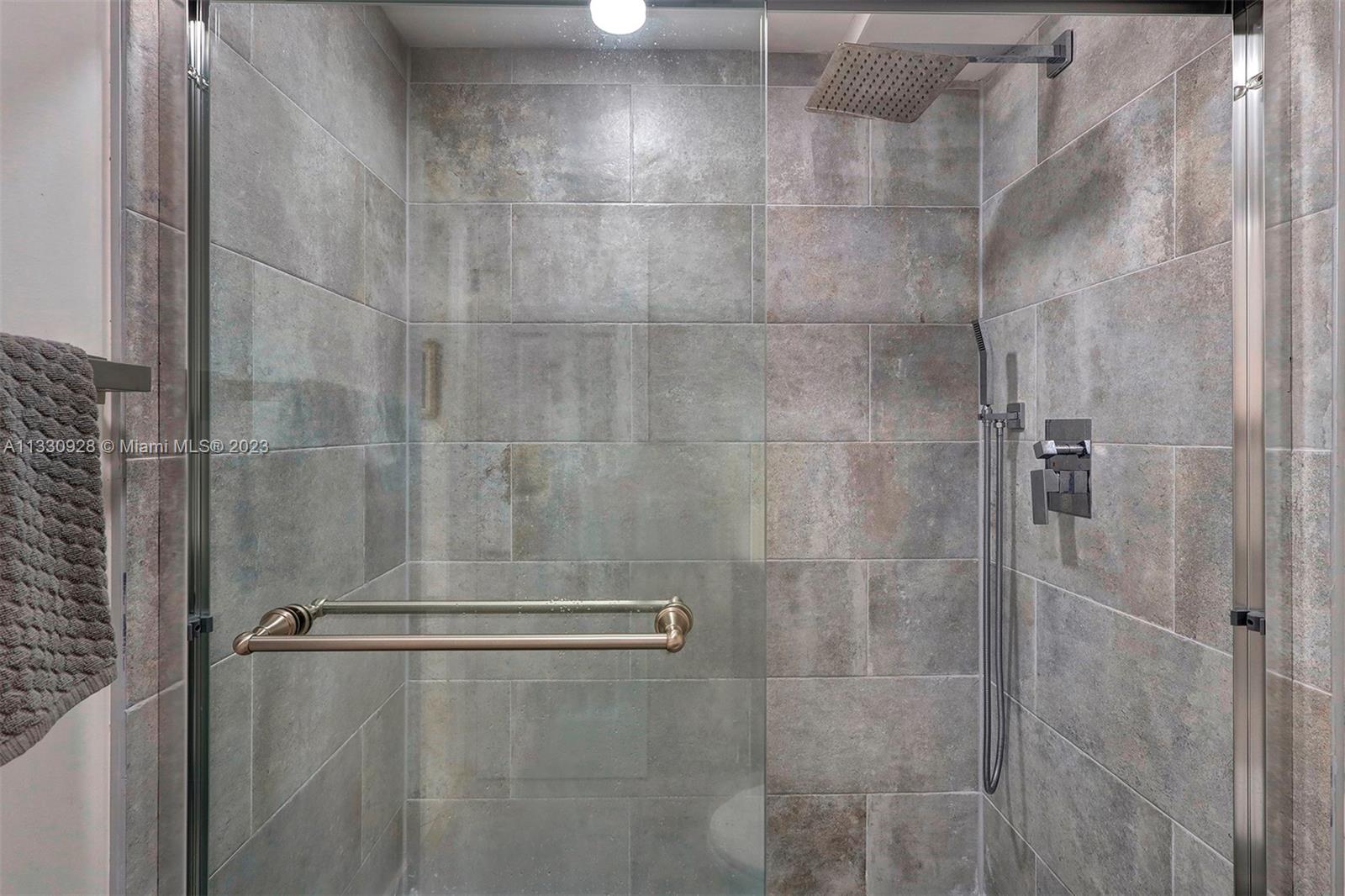 SUNRISE LAKES 15 CONDO - Residential