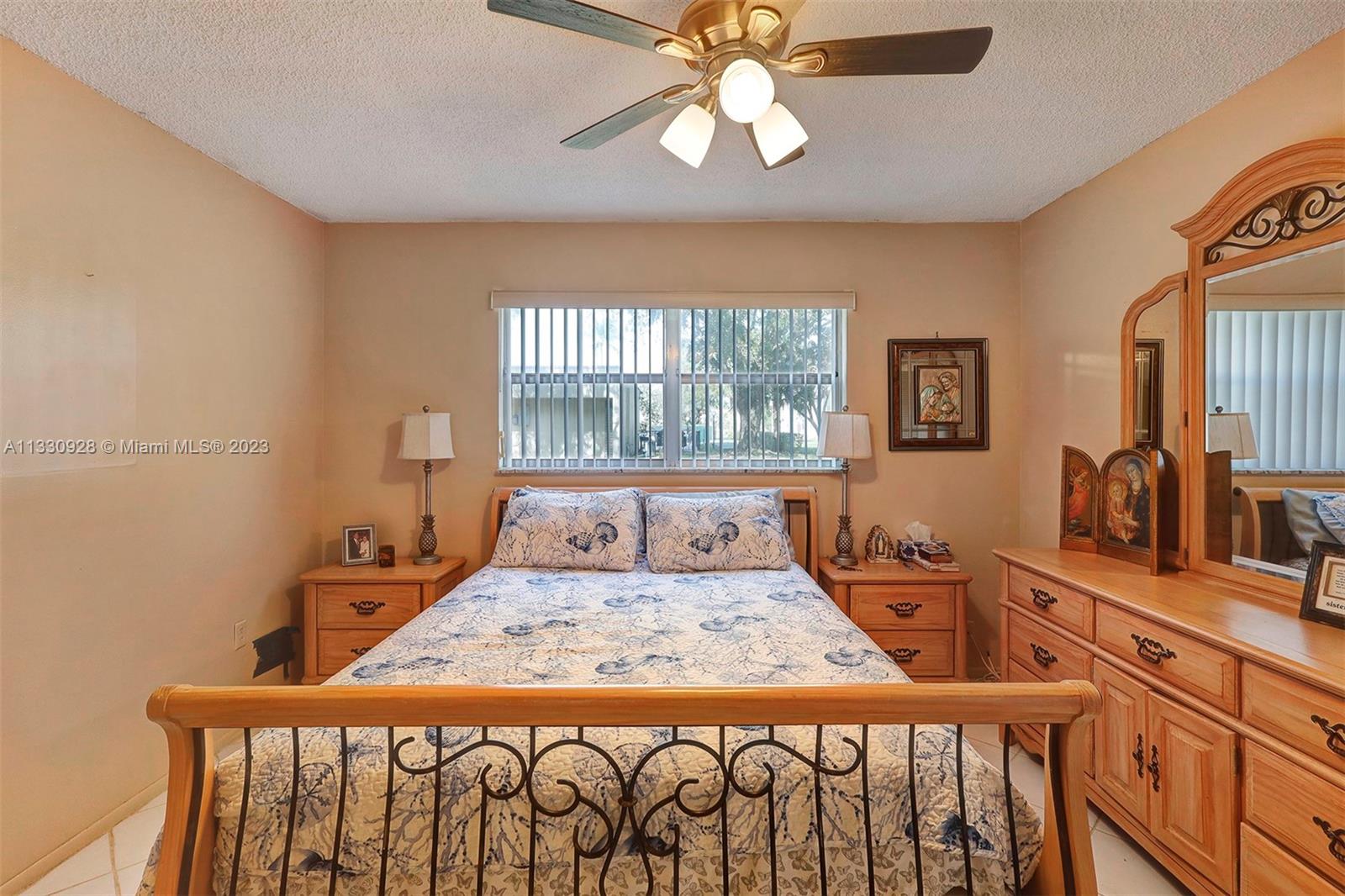 SUNRISE LAKES 15 CONDO - Residential