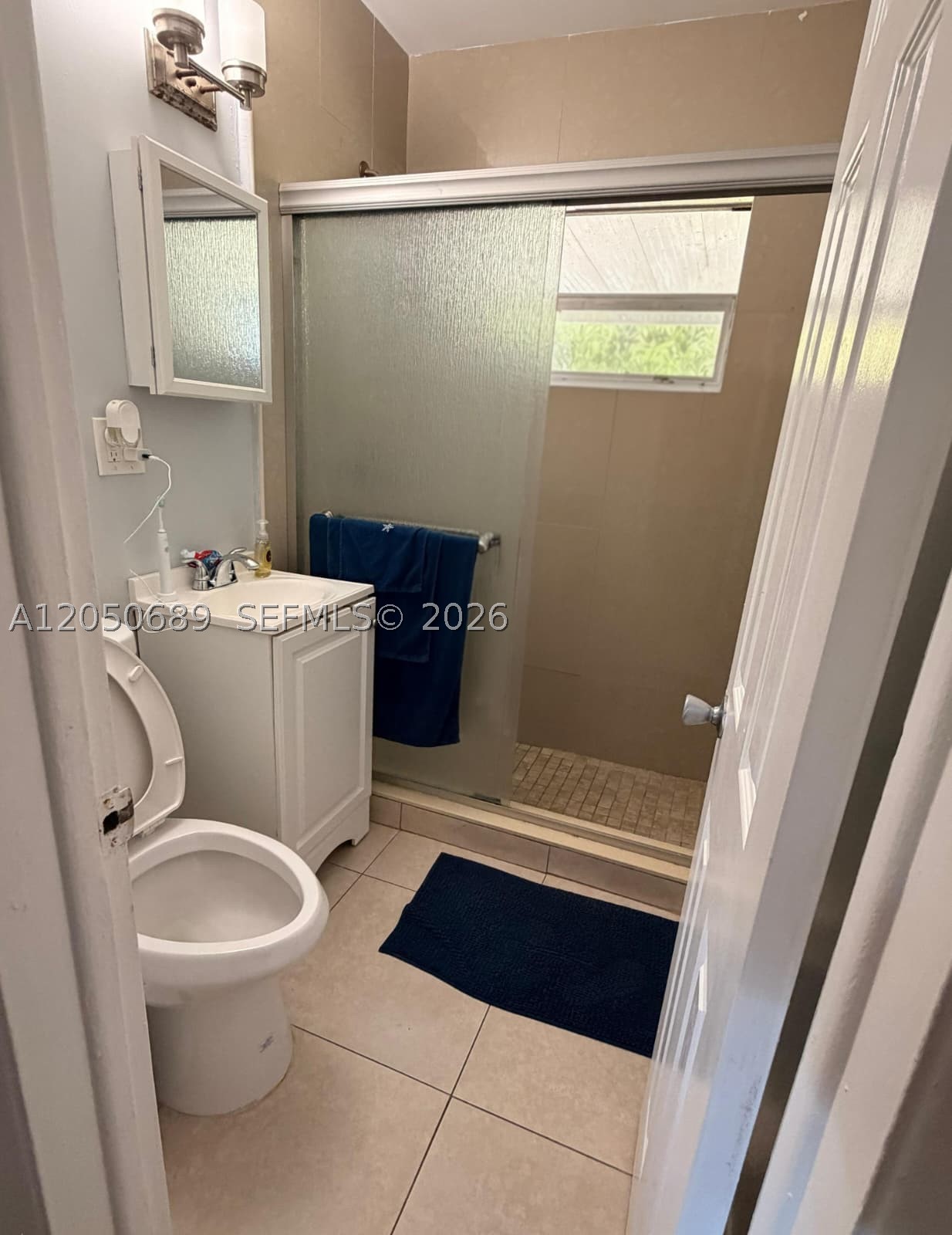 695 697 Curtiss Dr