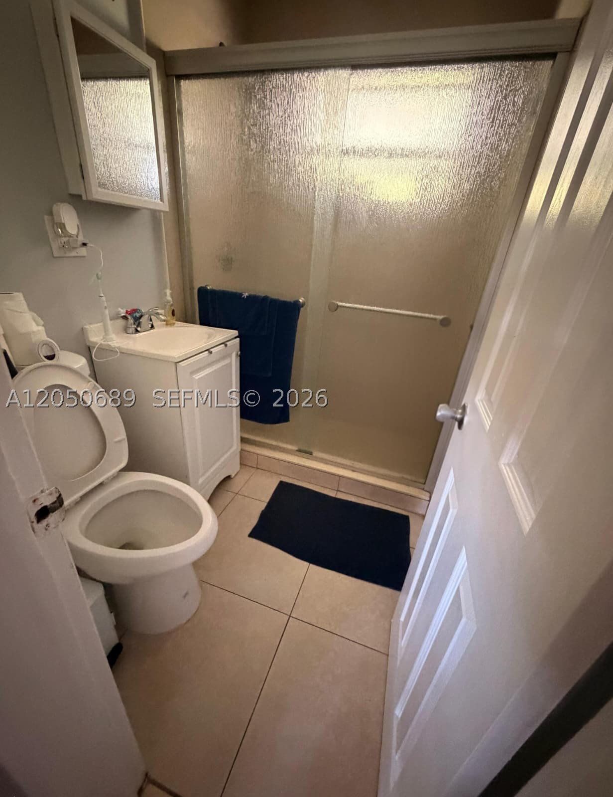 695 697 Curtiss Dr