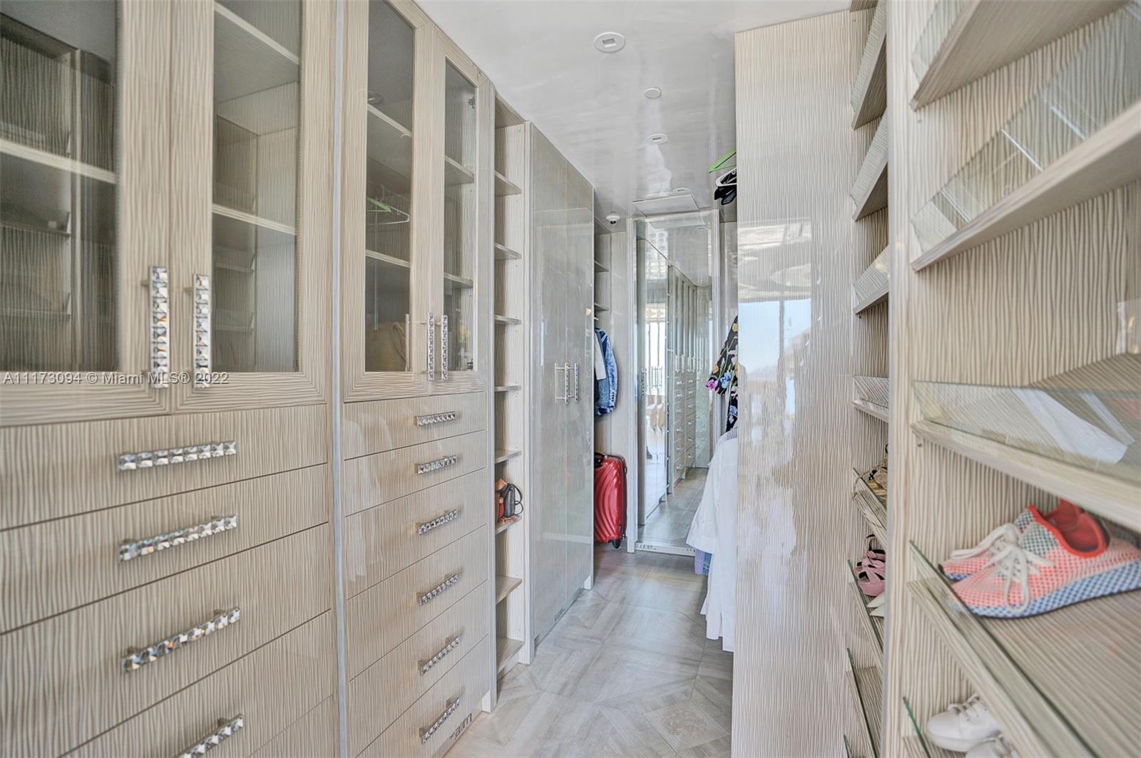 ST REGIS BAL HARBOUR - Residential