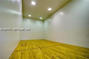 OCEANSIDE PLAZA CONDO - Residential