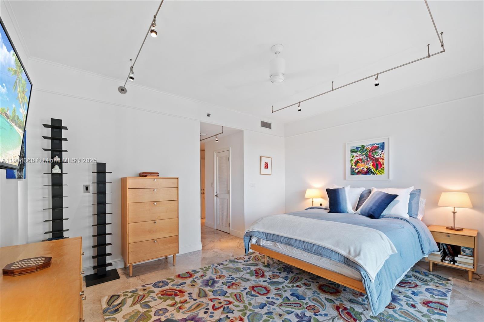 GROVE HILL TOWER CONDO - Residential