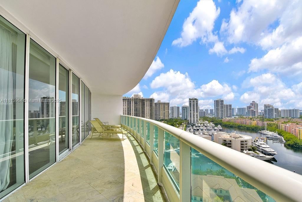 19955 Ne 38th Ct 1701, Aventura, Miami-Dade County, Florida - 2 Bedrooms  
4 Bathrooms - 