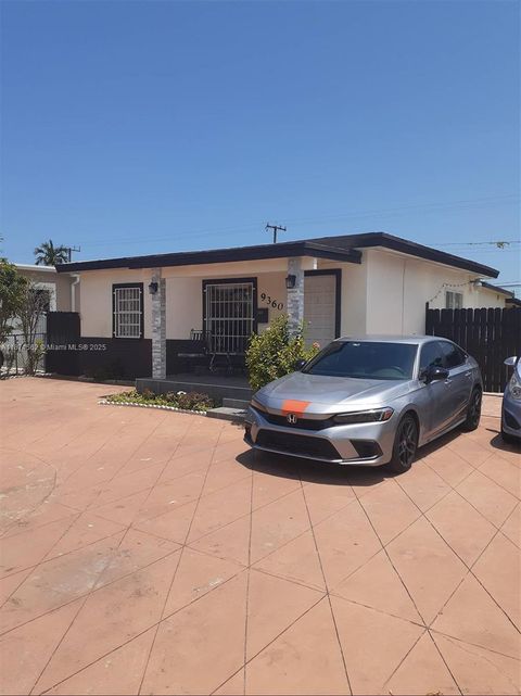 9360 SW 37th St Miami FL 33165