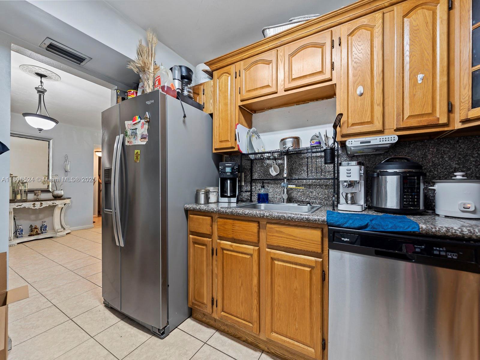 7825 Miller Dr C212