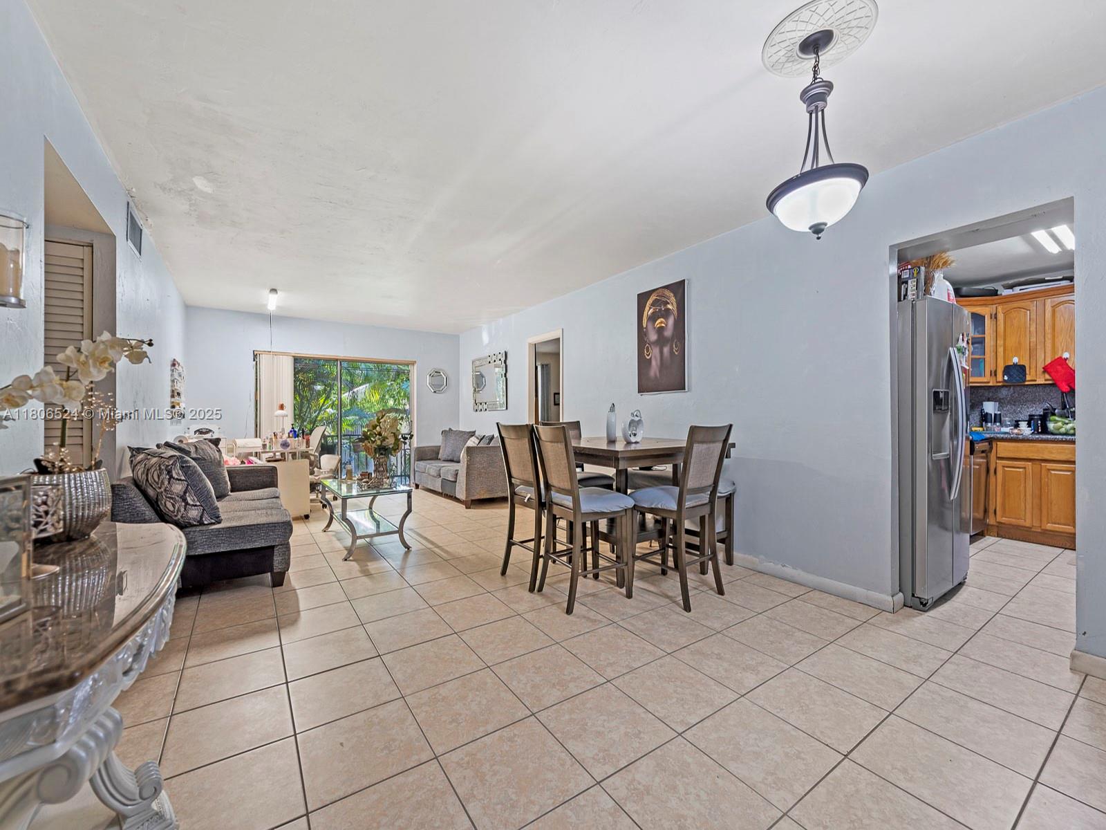 7825 Miller Dr C212